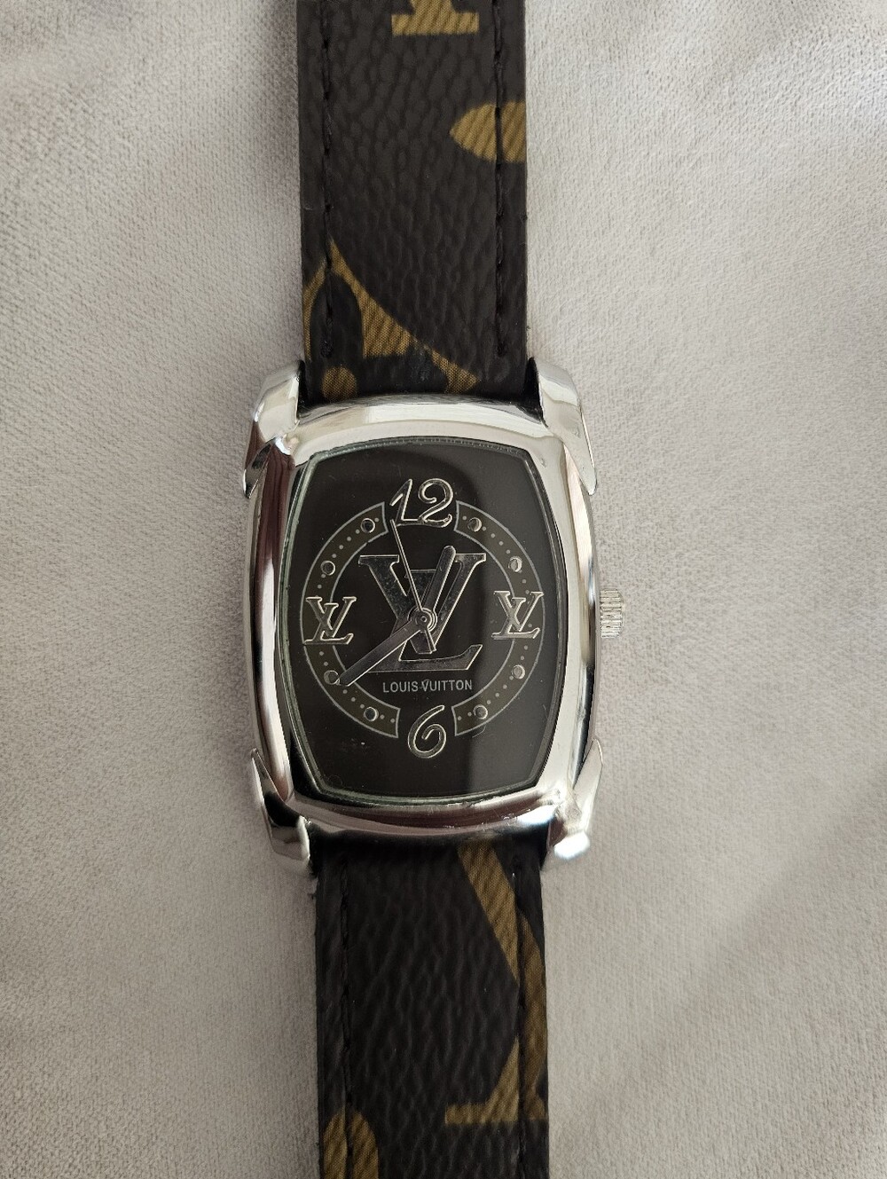 Black and Brown classic Strap Watch